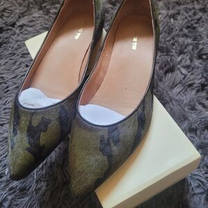 Anthropologie All Black Women's Jungle Camo Calf Flats Olive Size 41(US 10.5)